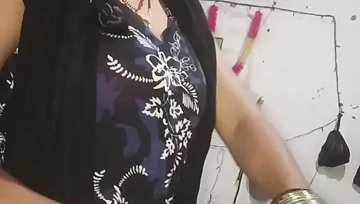 Hintli kız arkadaşla mastürbasyon