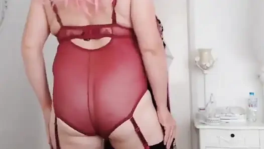 Süper ateşli travesti seksi iç çamaşırı derlemesi