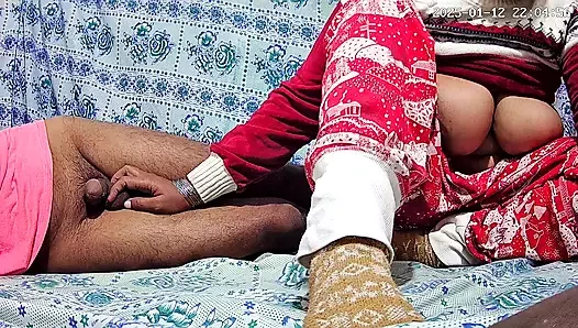 Büyük siyah memeli anne ve babası domalarak seks yapıyor 27644