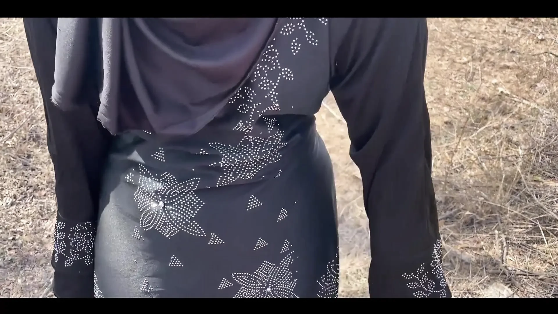 Indian Desi Muslim Girl Cheating Boyfriend and Rough Sex with Village Boy at Jungle Outdoor – Hindi Audio