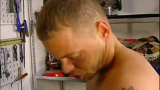 Anal nine ağzına püskürtülüyor