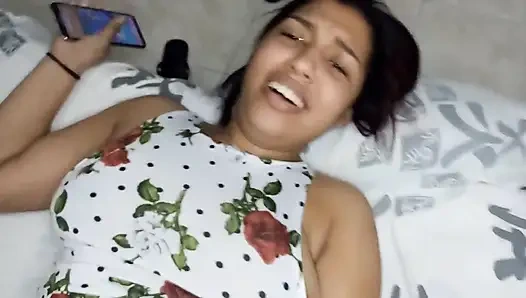 New York Abd'li 18 yaşındaki esmer büyük sarkık memeler üvey erkek kardeşinin büyük yarağını sikiyor bölüm 21