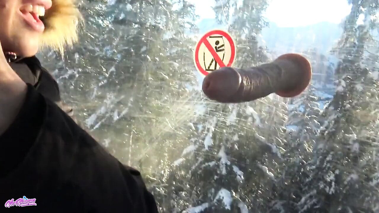 Kendimle bir teleferikte oynuyorum
