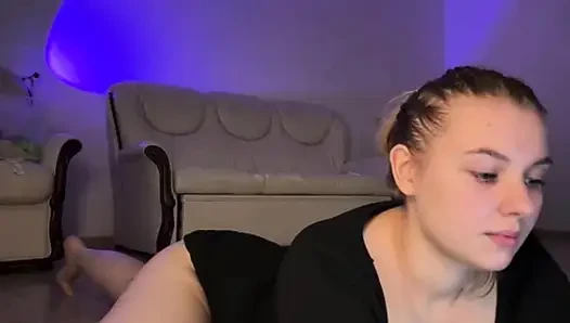 Jucielussie hard fucking with huge dildo