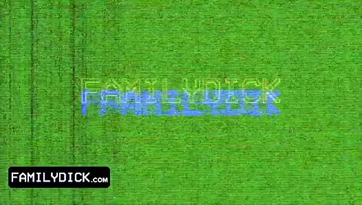 Yaramaz iç çamaşırı seksi sevgilisi muhteşem çocuğu davet ediyor