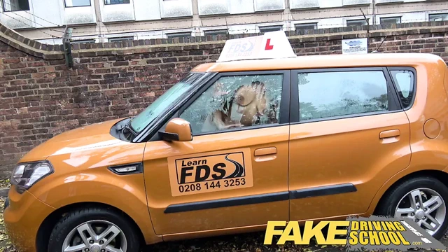 Sahte sürüş okulu dağınık Creampie ileri ders