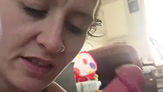 Tattscast kız