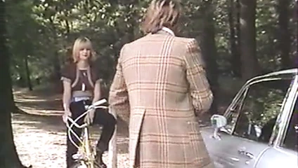 Plaisirs Tres Oses (1977)