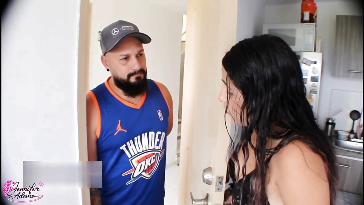 My mother-in-law knows that my girlfriend is unfaithful to me and asks me to fuck her and enjoy with her - Porno español