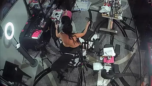 Boşalana kadar jinekoz sandalyesinde amcığımla oynuyorum. 6 bakış açısının 4k. rizin'in stüdyosu.