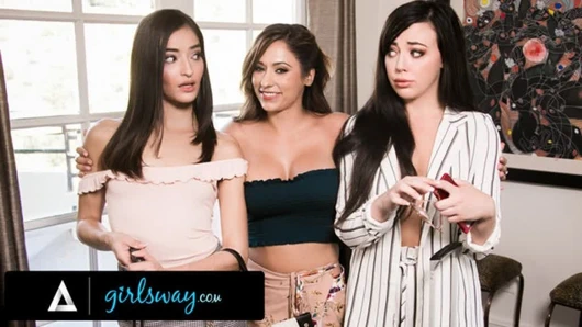 Girlsway - yeni evli emily willis ve whitney wright oda kahvaltı sahibi reena sky'ı sikiyor