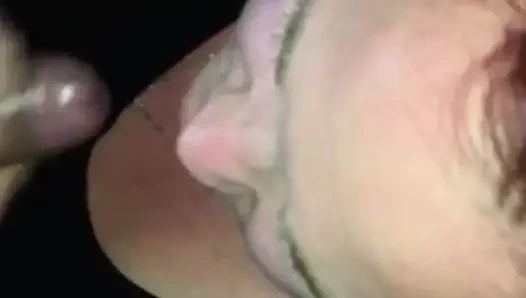 İri güzel sürtük