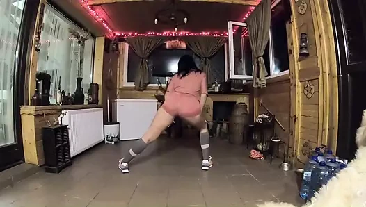 Milfycalla ep 100 herkes şimdi dans ediyor, sonra beni sikebilirsiniz