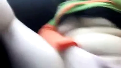 Eş mastürbasyon yapmak içinde araba ile the sevgilisi