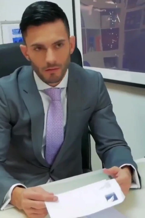 Menatplay - andy star anal takım elbiseli patron Nick North tarafından sikiliyor