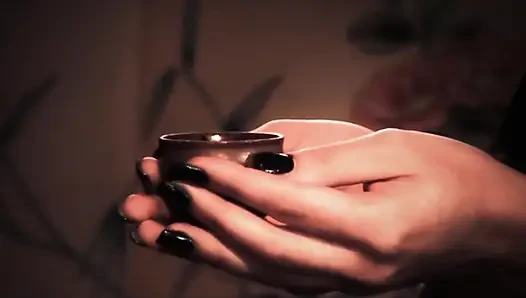 Mai Bailey minderinde yatan her şeyi tatmin ediyor
