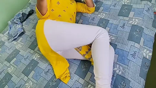 Hintli ateşli Hintli 18+ üniversiteli kızın büyük götü sızdırıldı mm, Hintçe ses güzel Hintli kız