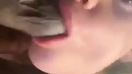 Tohumumu ona döküyorum