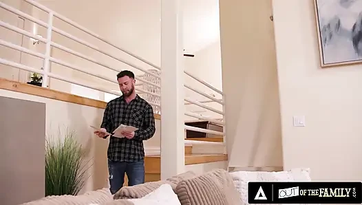Ailenin dışında - bu mükemmel anal tatlı 1 saatlik derlemeyi kaçırmayın!