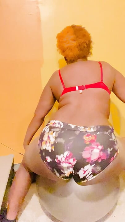 Vahşi çılgın iyi zenci twerk (isim - alliyah alecia scott)