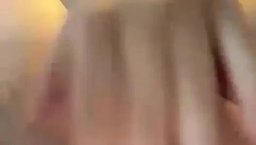 Yüzüne boşalıyor yakın çekim jucielussie