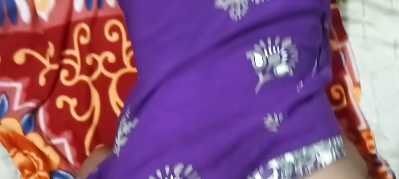 Karımı çok seksi sikiyorum ve büyük yarak istiyor, izin verirse