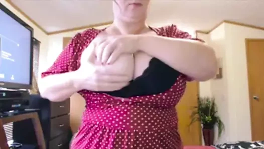 yaramaz olgun oynuyor ile onu göğüsler üzerinde webcam