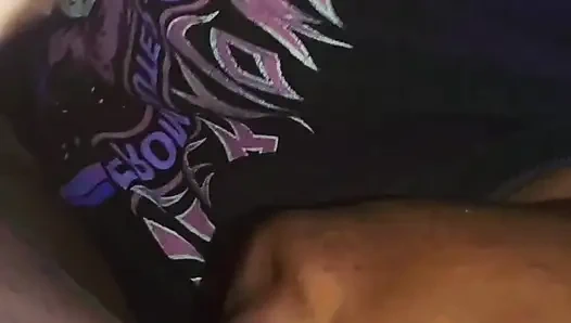 Boşalıncaya kadar fıstığımı boğazına boşaltıyorum!!