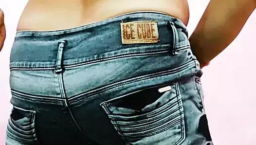 Baldız külotunu çıkardı.