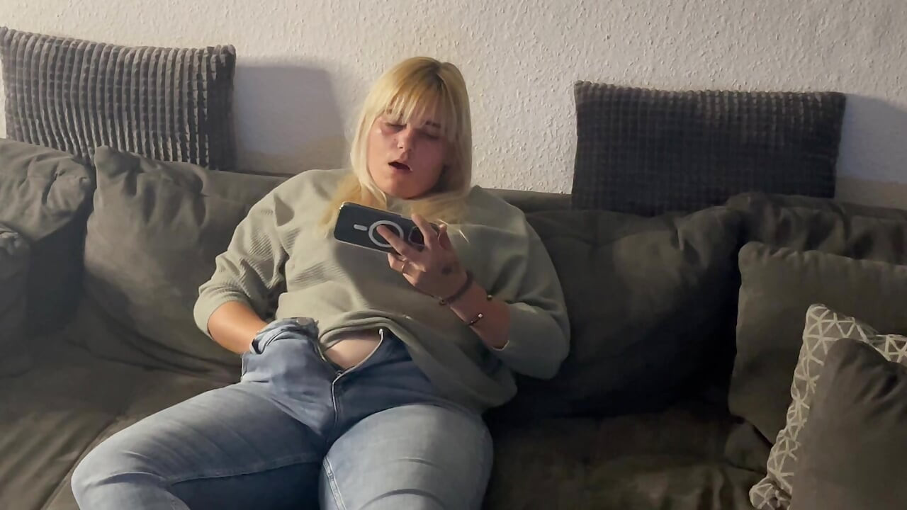 Mastürbasyon kanepesi porno izle çoklu orgazm yoğun ıslak amcık sarışın tek başına titriyor twitch ıslak inliyor
