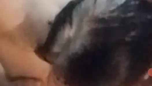 Güzel karımın deliği fışkırtıyor