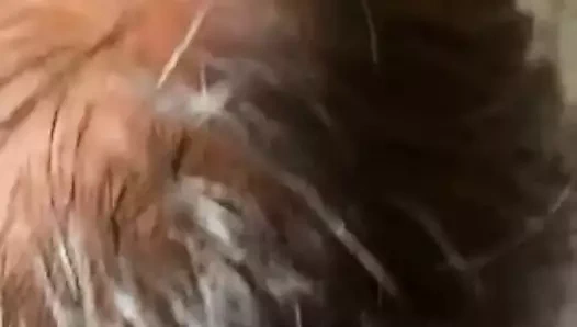 Gözlerim bağlı bir horoz emmek ve ellerimi sırtımda bağladım