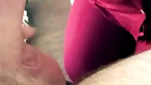 Pipe de madame en pyjama le soir