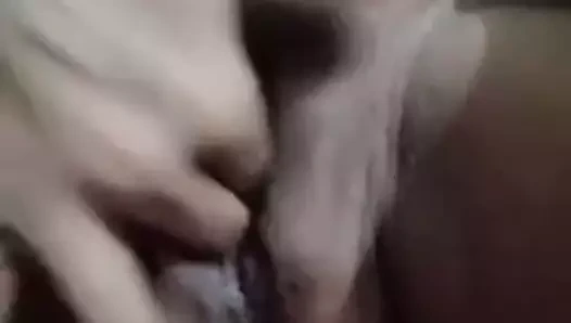 Dik desi yenge gösterme ona göğüsler ve Mastürbasyon