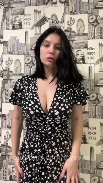 Слитое в сеть 19-летнее украинское tiktoker - попытка не кончить