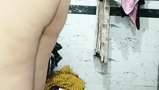 Priya bhabi bluz açık gösteri
