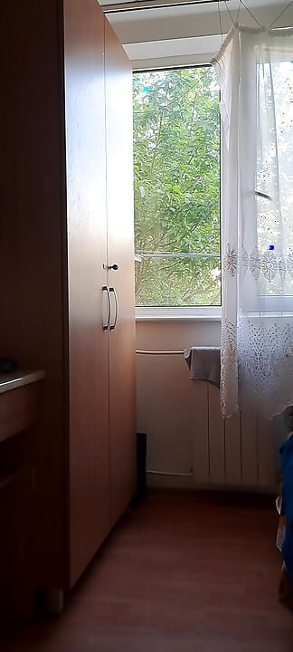 Sakallı erkek solo mastürbasyon
