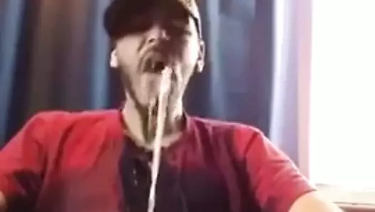 taşralı çocuk işemek akışı