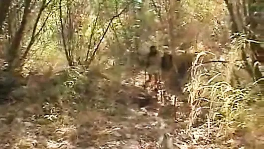 Lezbiyen chloe hoşlanır eylem açık havada