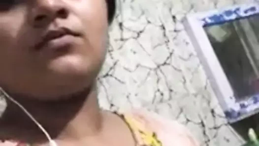 Meri pyari didi ka sıcak sıcak hizmet