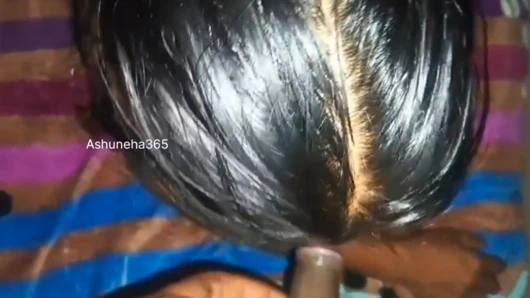 Hintli ateşli köylü evli kadın gece havasını kapatıyor' Ateşli domaltmalı yatak odası odasında boşalmanın tadını çıkarıyor ateşli boşalmada uzun süre çekim