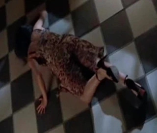 Jennifer Tilly Döngüsü #7