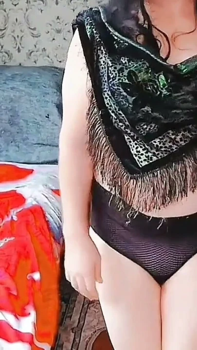 Glamorous and Gorgeous: Crossdresser Chronicles Unleashed | Bölüm 1