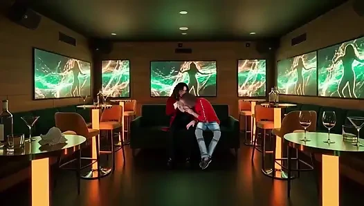 Ben Karaoke Kulübü Yöneticisiyim Ve Eşim Her Şeyi Çekiyor