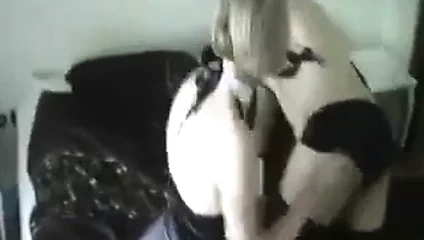 Lanet olsun o bir sıcak sarışın cd