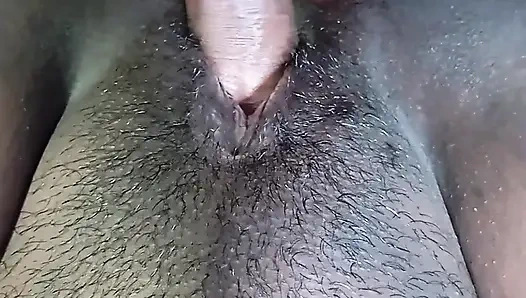 Hintli desi çift büyük memeli teyze üvey oğluyla sikişiyor ev yapımı seks