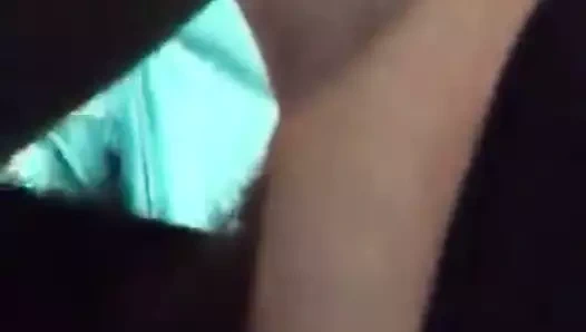 Çaresiz milf bebek maması için paraya ihtiyacı var.