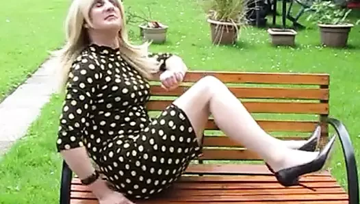 Debbie Dotliile