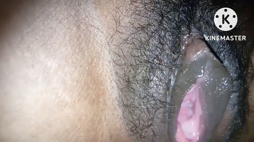 Bhabi ko rat me jamkar choda mast tel lga KR bhabi ko chut Desi Indian Hindi chudai