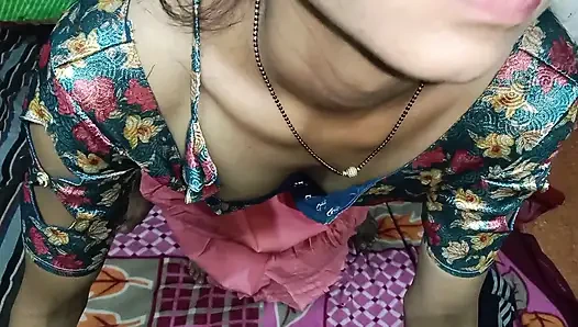 Güzel Seksi Baldızı ağzına Bir Elbiseyle Bağlıktan Sonra Sikiyor